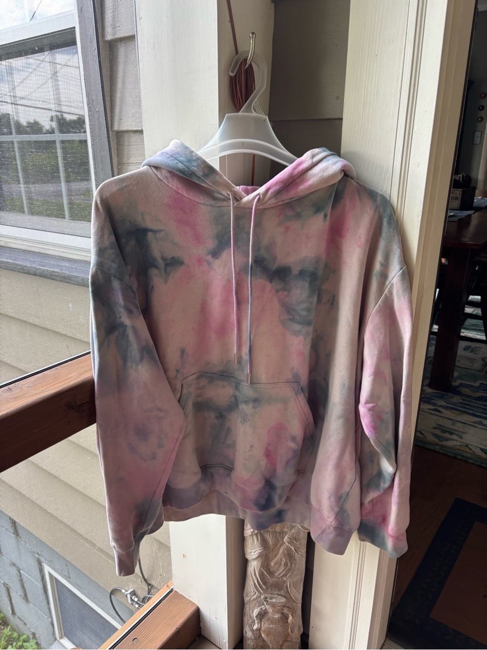 Tie-Dye Hooded Sweatshirt - Women's Cozy Pullover